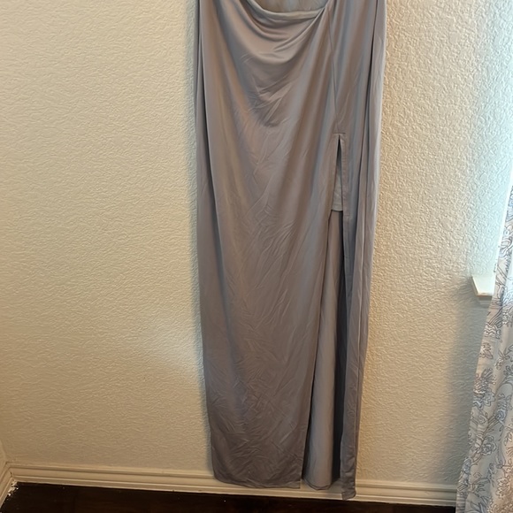 Superdown Erla Cutout Maxi Dress in Light Grey - Picture 5 of 11